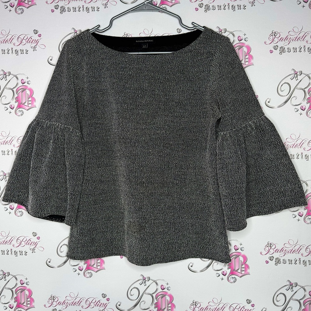 Banana republic top bell bottom hem sleeves flare cute tweed style black white